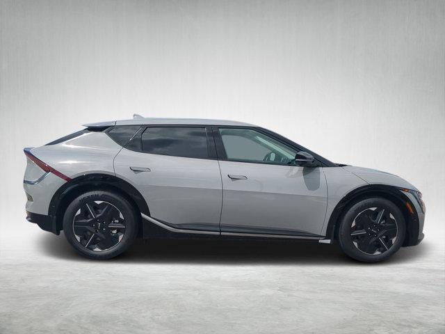 new 2025 Kia EV6 car, priced at $51,175