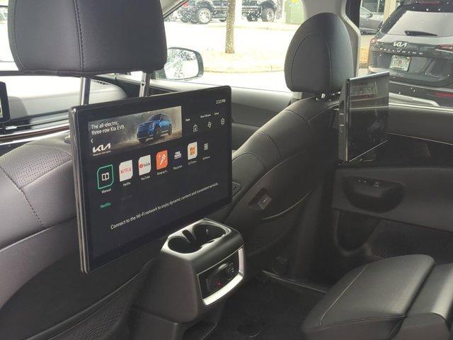 new 2025 Kia Carnival Hybrid car, priced at $54,245