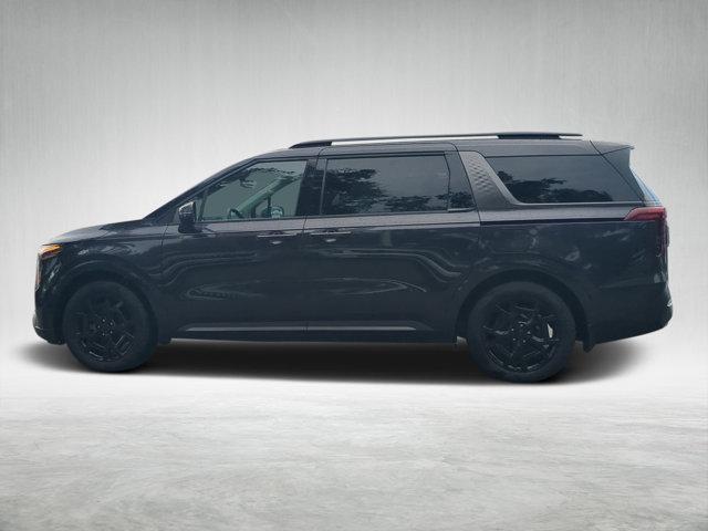 new 2025 Kia Carnival Hybrid car, priced at $54,245