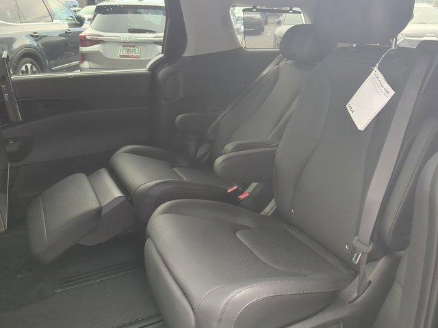new 2025 Kia Carnival Hybrid car, priced at $54,245
