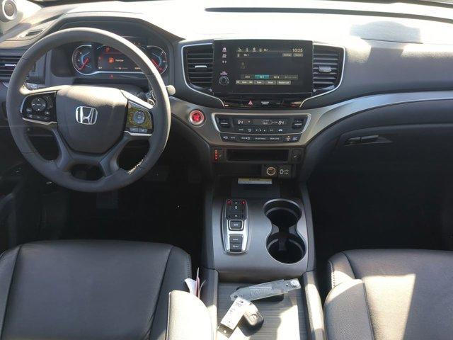 used 2022 Honda Pilot car, priced at $29,400