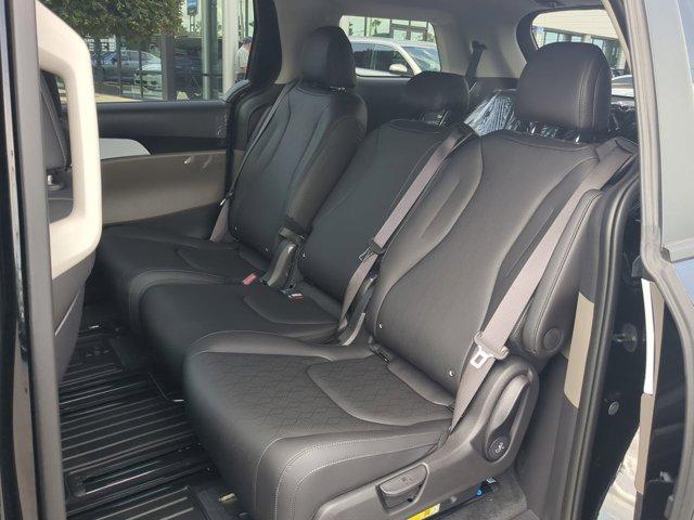 new 2025 Kia Carnival car, priced at $39,420