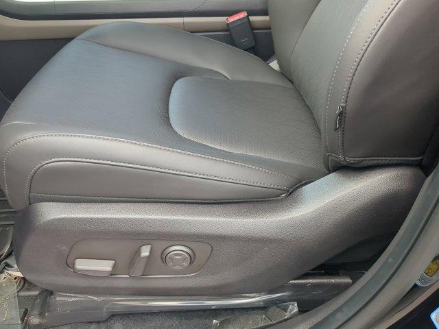 new 2025 Kia Carnival car, priced at $39,420
