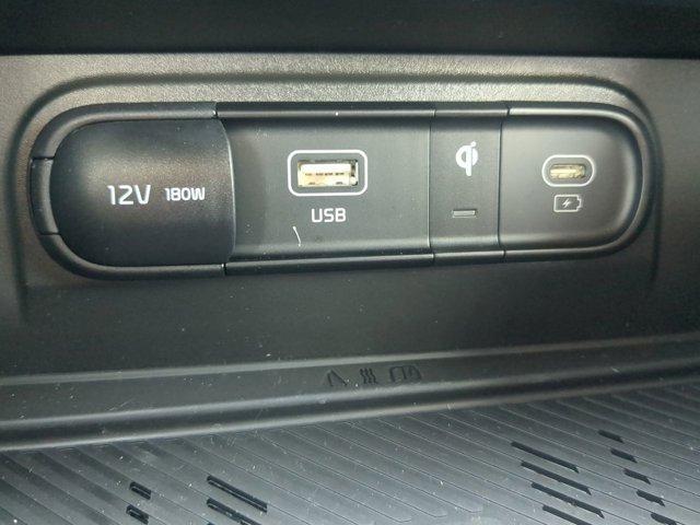 new 2025 Kia Sportage car, priced at $38,033