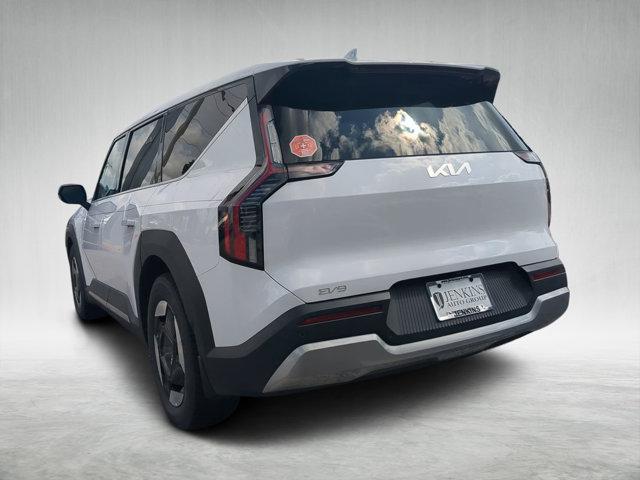 new 2026 Kia EV9 car, priced at $58,991