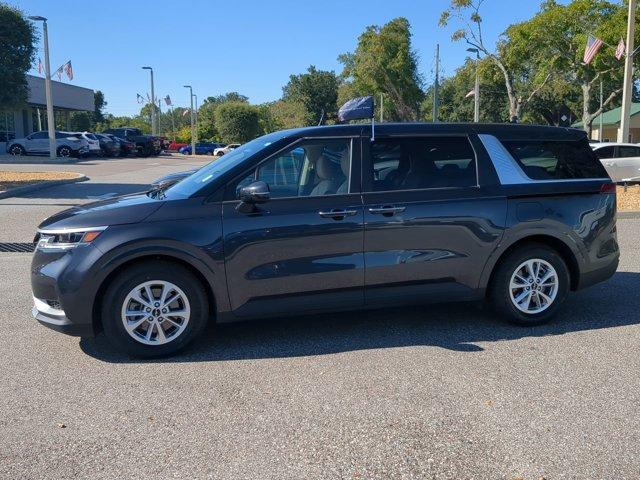 used 2023 Kia Carnival car, priced at $28,700