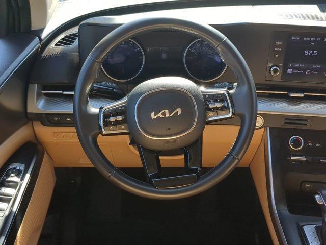 used 2023 Kia Carnival car, priced at $28,700