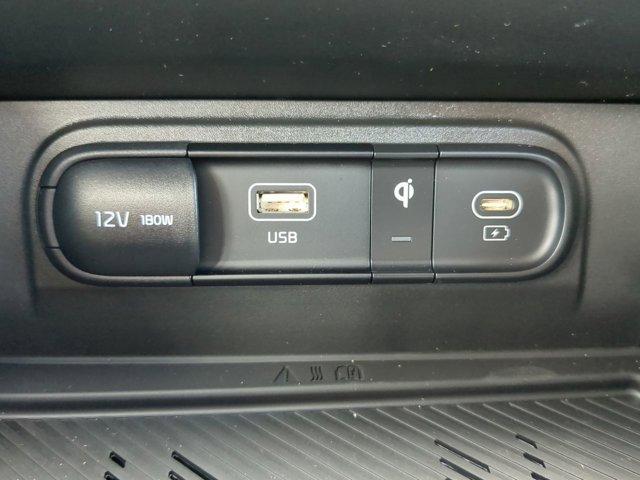 new 2025 Kia Sportage car, priced at $38,575