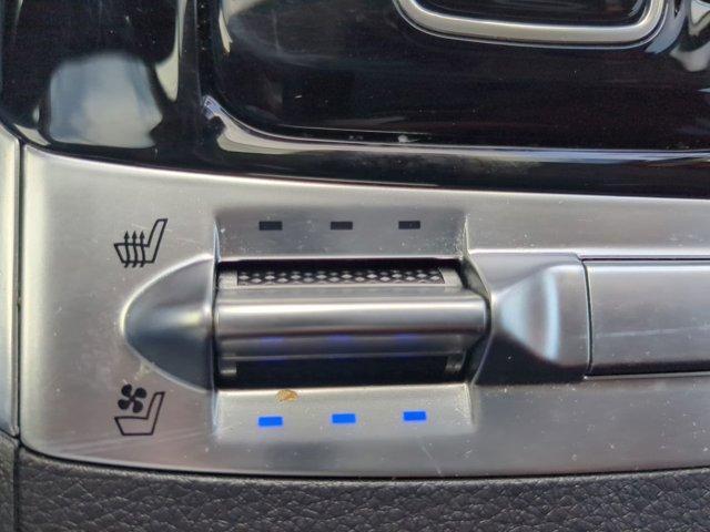 used 2024 Kia Carnival car, priced at $38,900