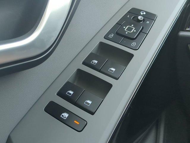 new 2025 Kia Niro car, priced at $32,685