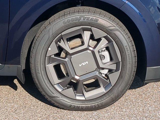 new 2026 Kia Carnival Hybrid car, priced at $43,002