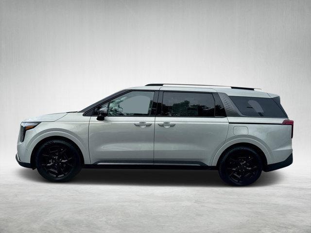 new 2025 Kia Carnival car, priced at $49,647