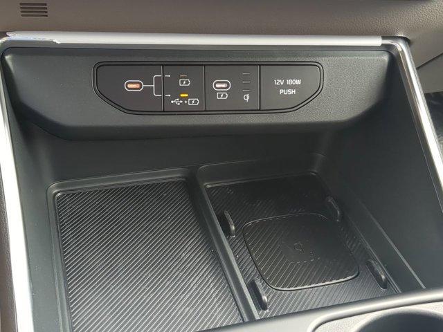 new 2026 Kia Carnival Hybrid car, priced at $43,116