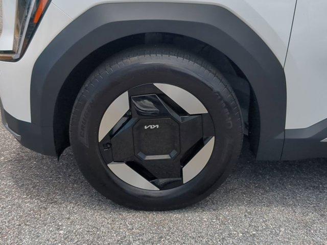used 2024 Kia EV9 car, priced at $41,700