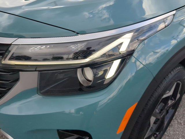 used 2025 Kia Seltos car, priced at $26,400
