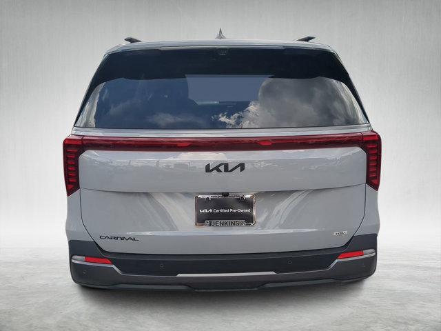 used 2025 Kia Carnival Hybrid car, priced at $53,400