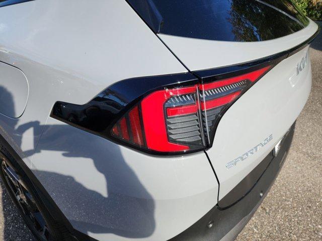 new 2026 Kia Sportage Hybrid car, priced at $32,756