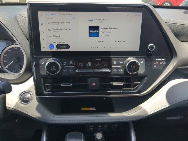 used 2023 Toyota Highlander car, priced at $35,700