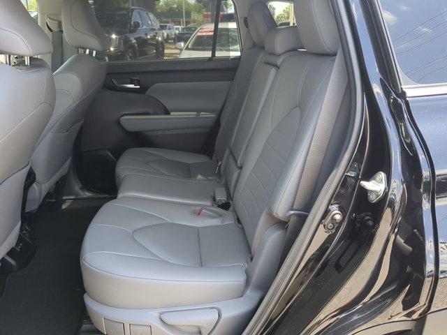 used 2023 Toyota Highlander car, priced at $35,700