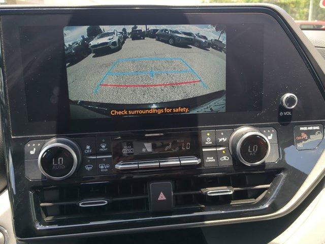 used 2023 Toyota Highlander car, priced at $35,700