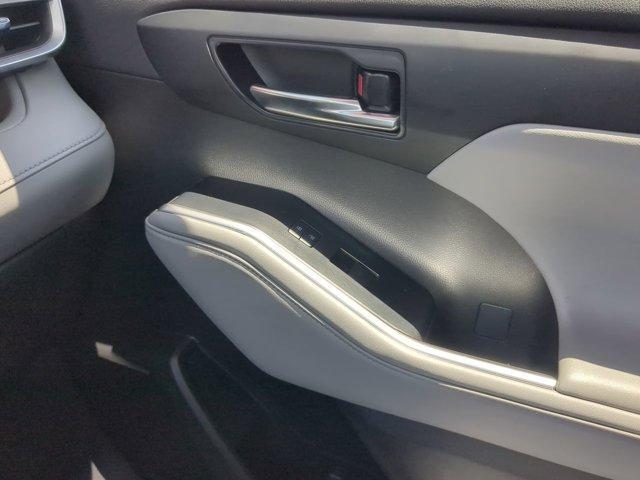 used 2023 Toyota Highlander car, priced at $35,700