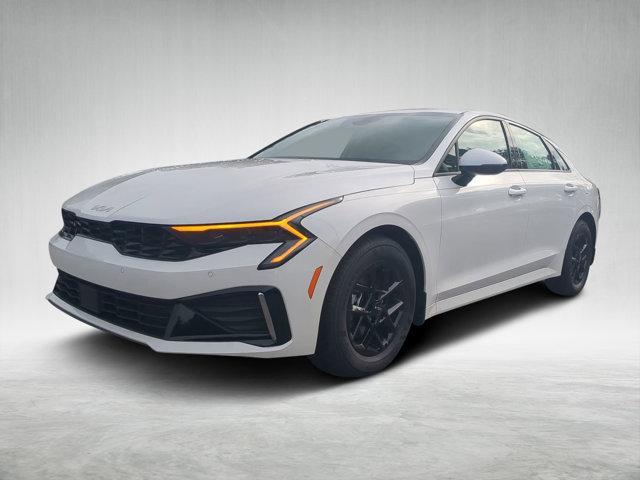 new 2025 Kia K5 car, priced at $27,854
