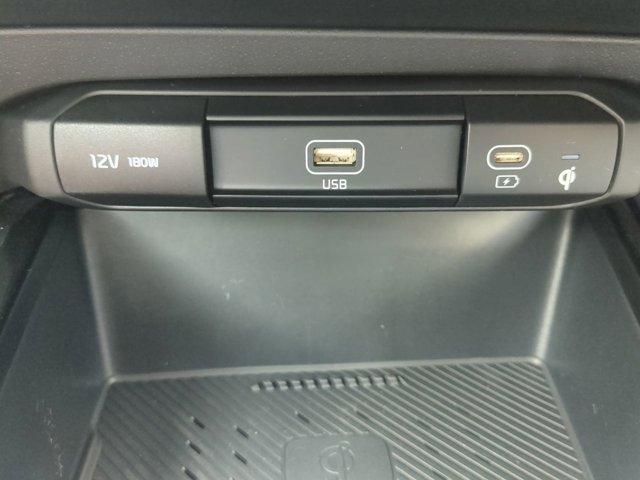 new 2025 Kia Niro car, priced at $30,661