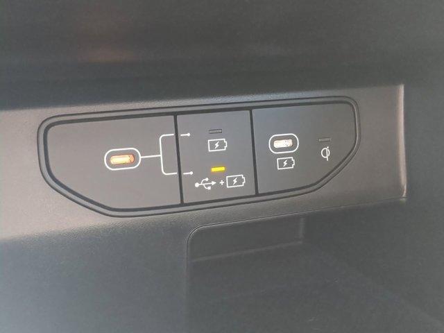 new 2025 Kia Sorento Hybrid car, priced at $38,100