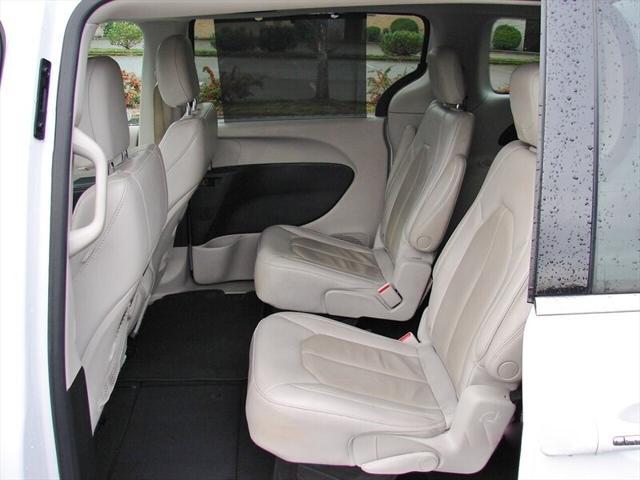 used 2021 Chrysler Pacifica car, priced at $23,942