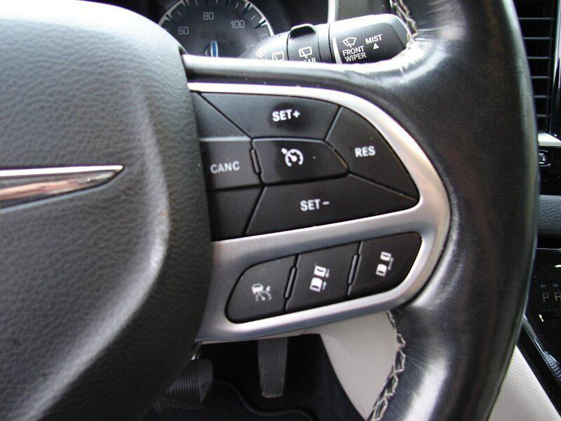 used 2021 Chrysler Pacifica car, priced at $23,470