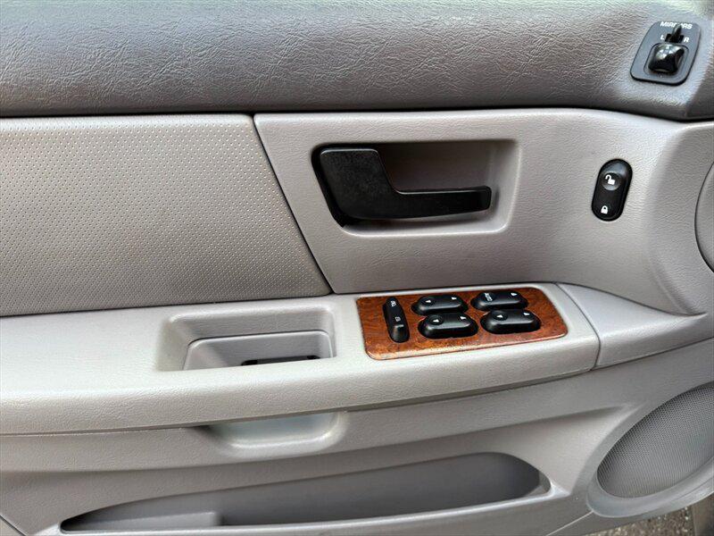 used 2004 Mercury Sable car, priced at $5,988