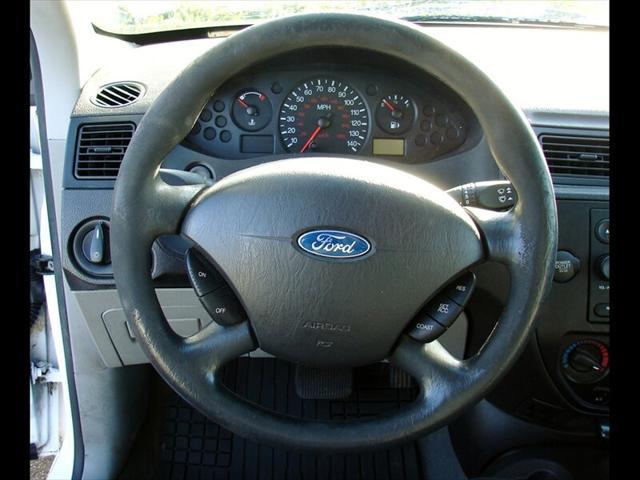 used 2007 Ford Focus car, priced at $4,988