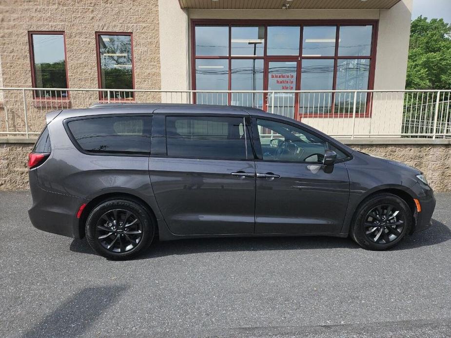 used 2021 Chrysler Pacifica car, priced at $23,799