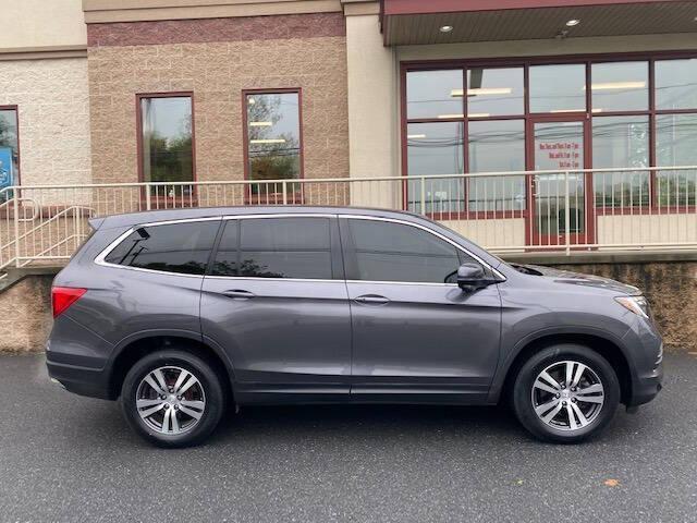 used 2017 Honda Pilot car, priced at $27,900
