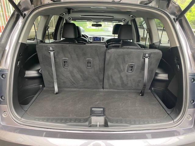 used 2017 Honda Pilot car, priced at $27,900