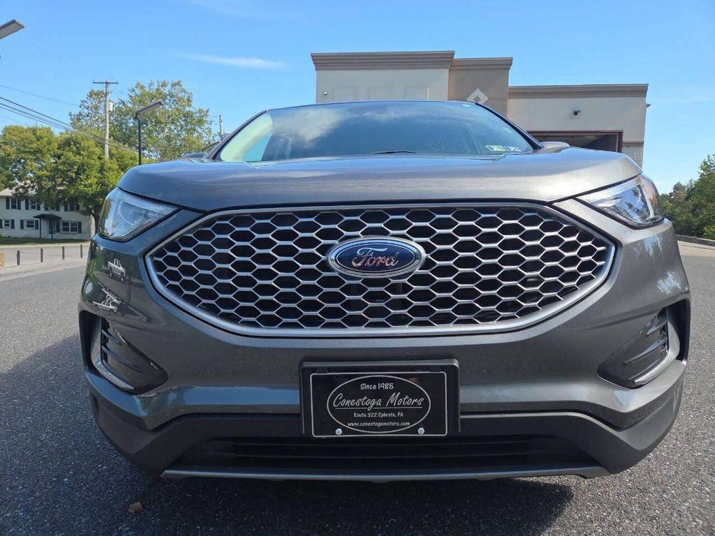 used 2024 Ford Edge car, priced at $18,799