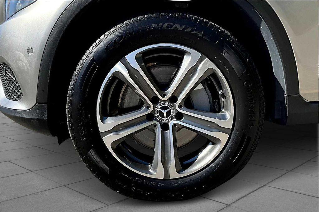 used 2019 Mercedes-Benz GLC 300 car, priced at $23,991