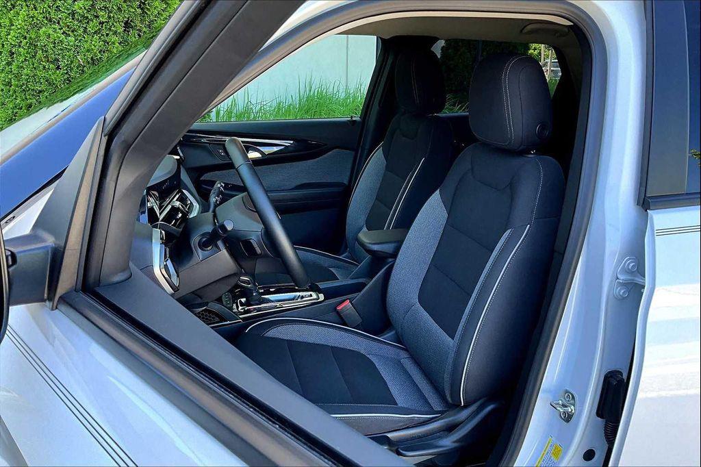 used 2024 Chevrolet TrailBlazer car, priced at $25,200