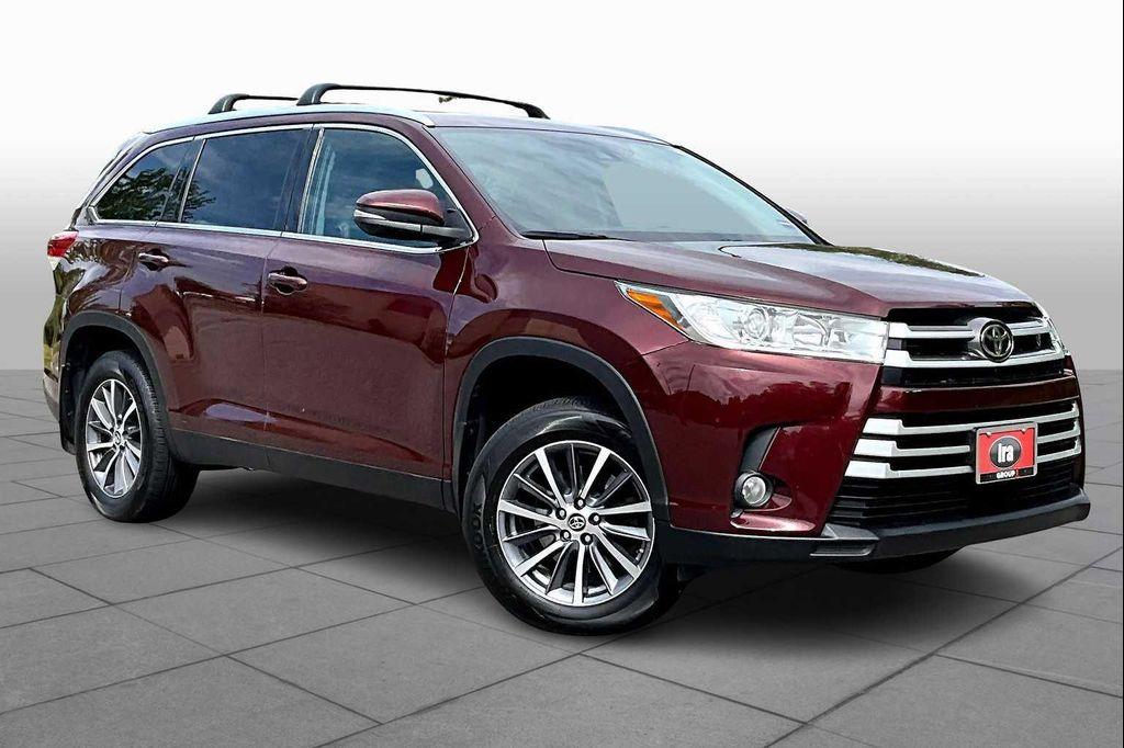 used 2019 Toyota Highlander car, priced at $27,300