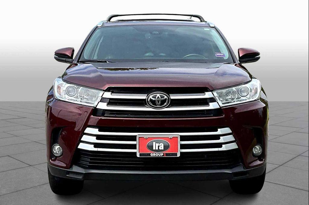 used 2019 Toyota Highlander car, priced at $27,300