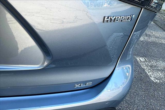 used 2022 Toyota Highlander Hybrid car, priced at $36,200