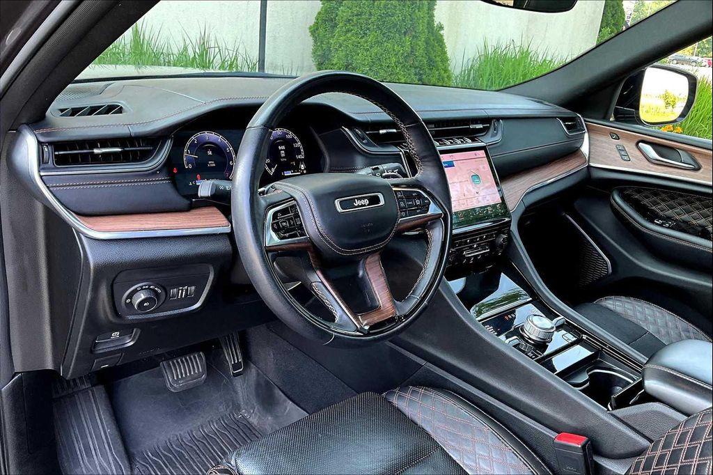 used 2023 Jeep Grand Cherokee car, priced at $34,500