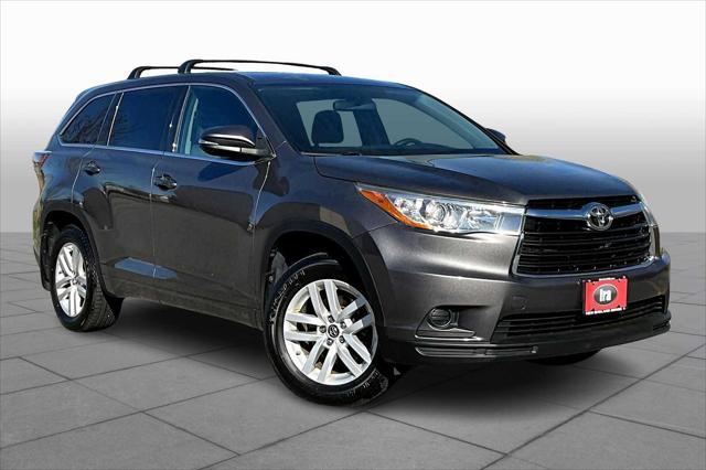 used 2016 Toyota Highlander car, priced at $20,818