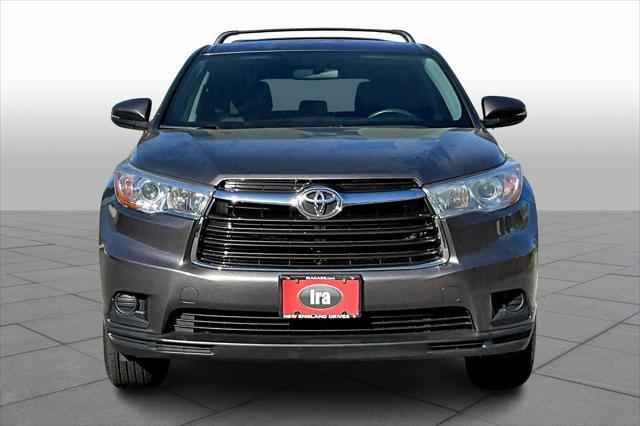 used 2016 Toyota Highlander car, priced at $20,818