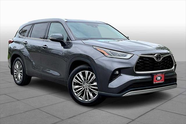 used 2021 Toyota Highlander car, priced at $39,500