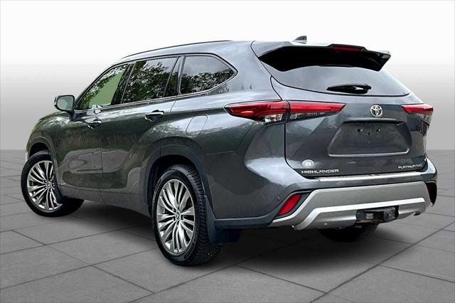 used 2021 Toyota Highlander car, priced at $39,500