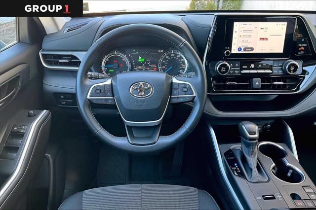 used 2024 Toyota Highlander Hybrid car, priced at $42,343
