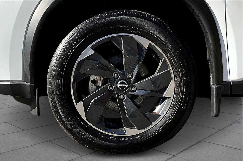 used 2025 Nissan Rogue car, priced at $27,465