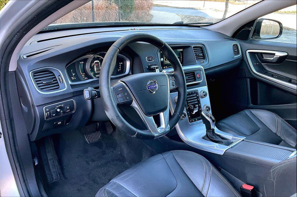 used 2017 Volvo V60 Cross Country car, priced at $12,981