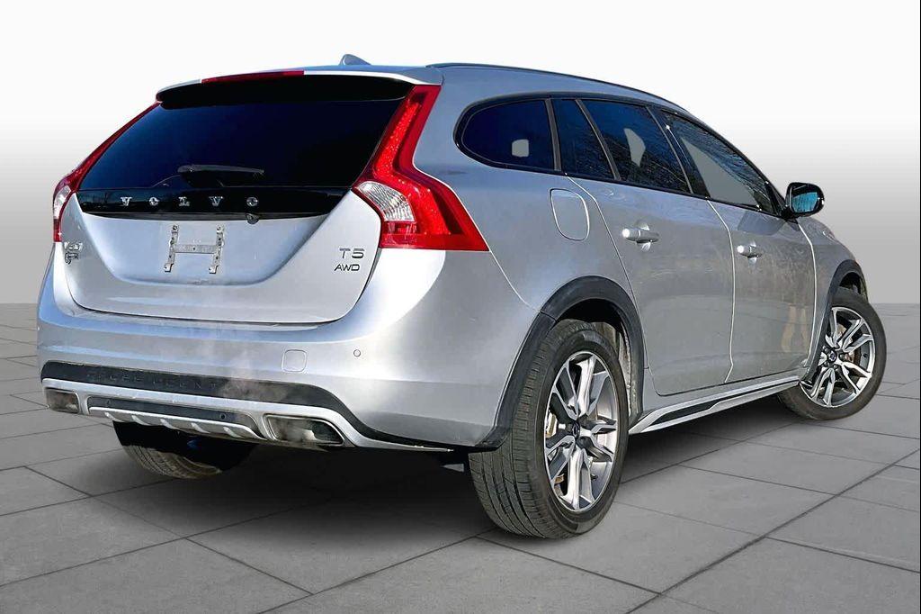 used 2017 Volvo V60 Cross Country car, priced at $12,981